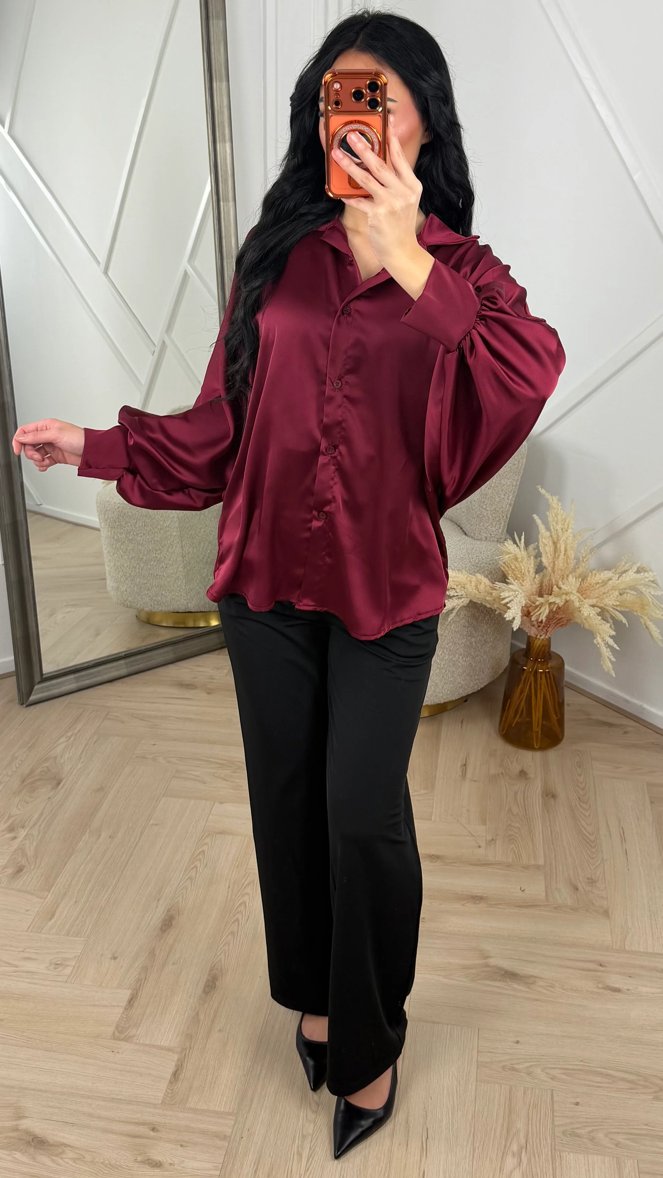 Satijnen Blouse met Pofmouwen en Knoopsluiting - Image 2