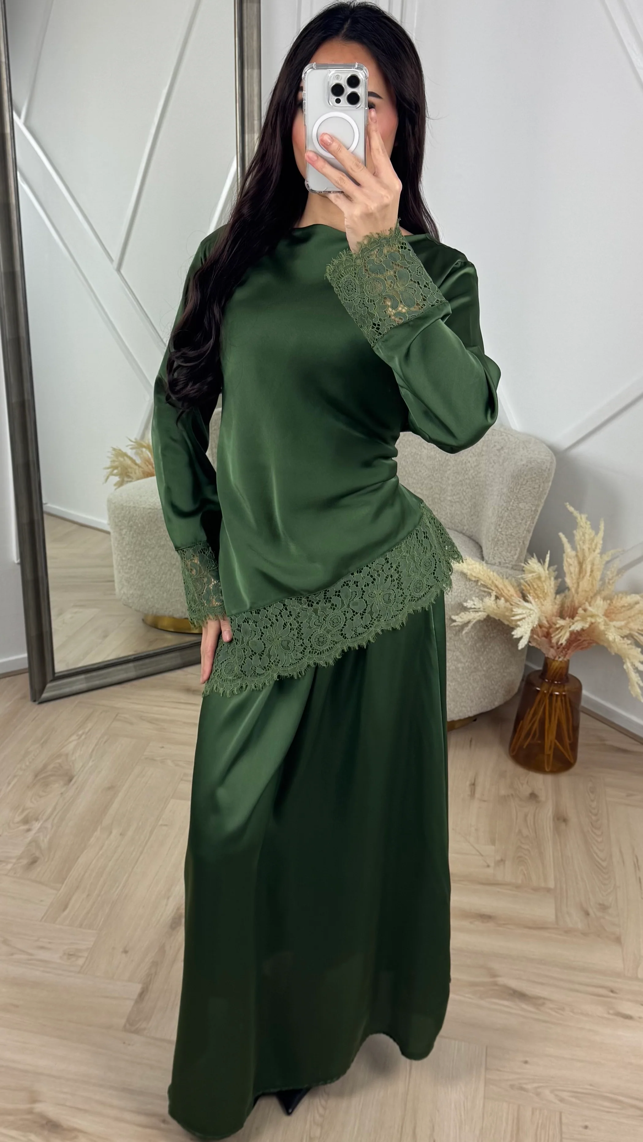 Satijnen Two-Piece Set met Kantdetails - Image 14