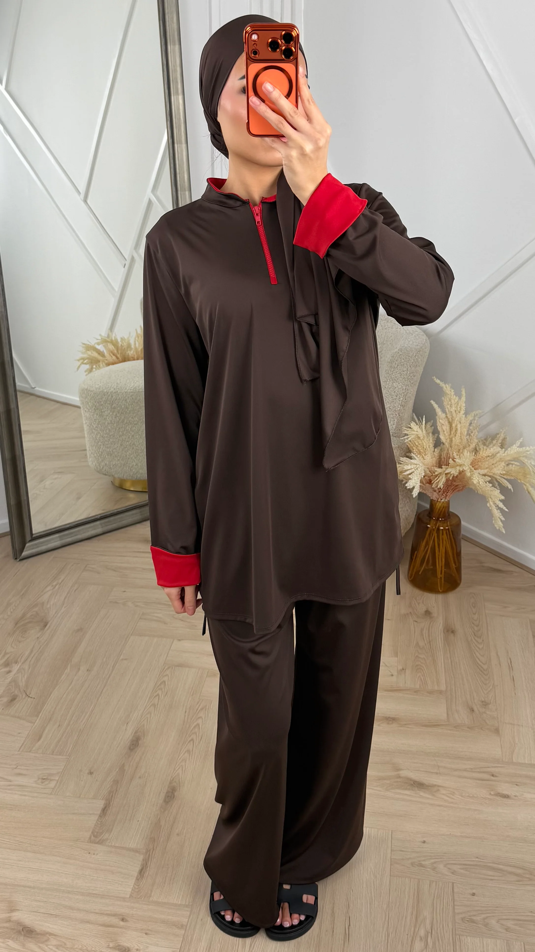 Sportieve Burkini Set met Contrast Rits en Omslagmanchetten - Image 2