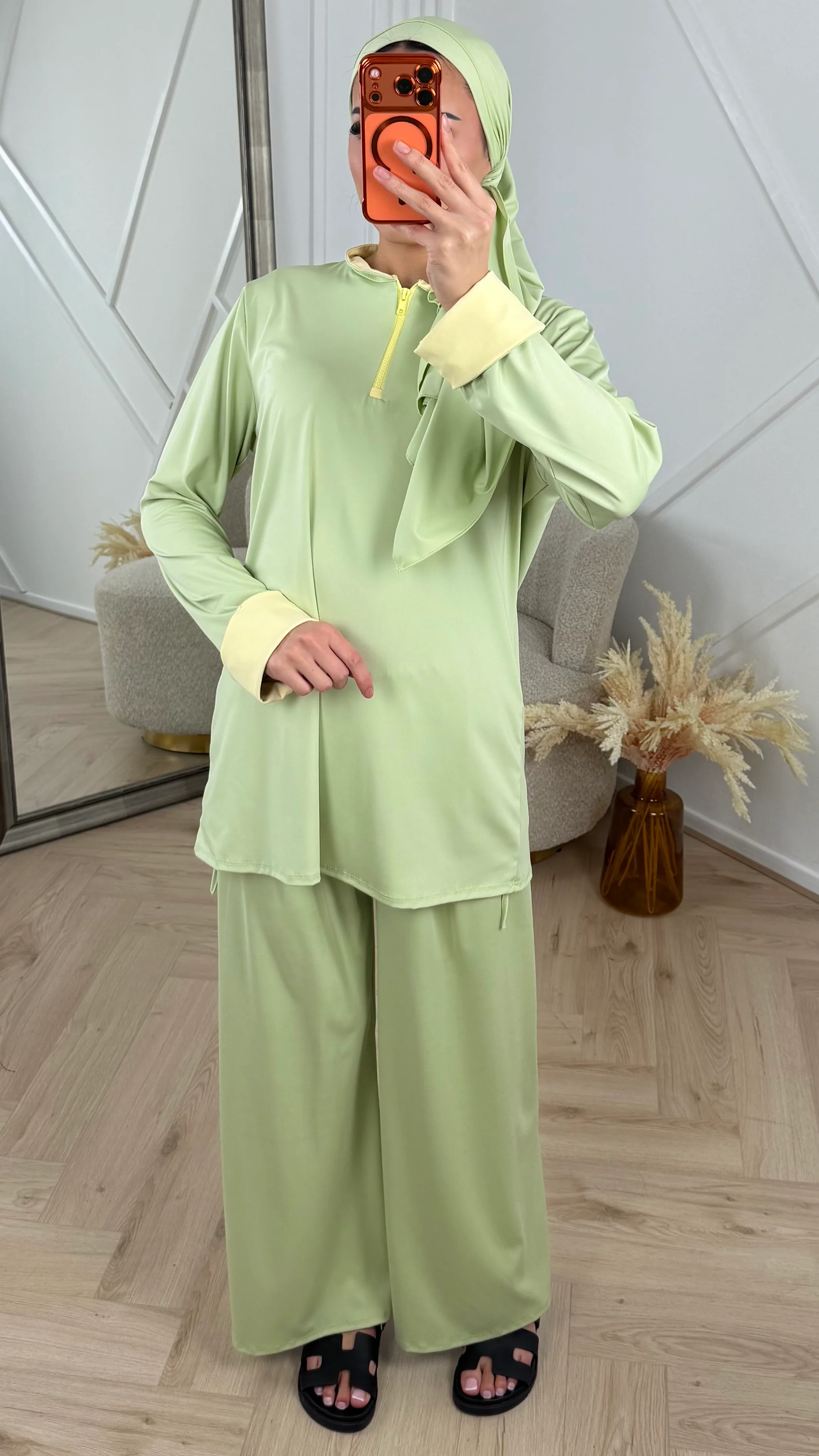 Sportieve Burkini Set met Contrast Rits en Omslagmanchetten - Image 6