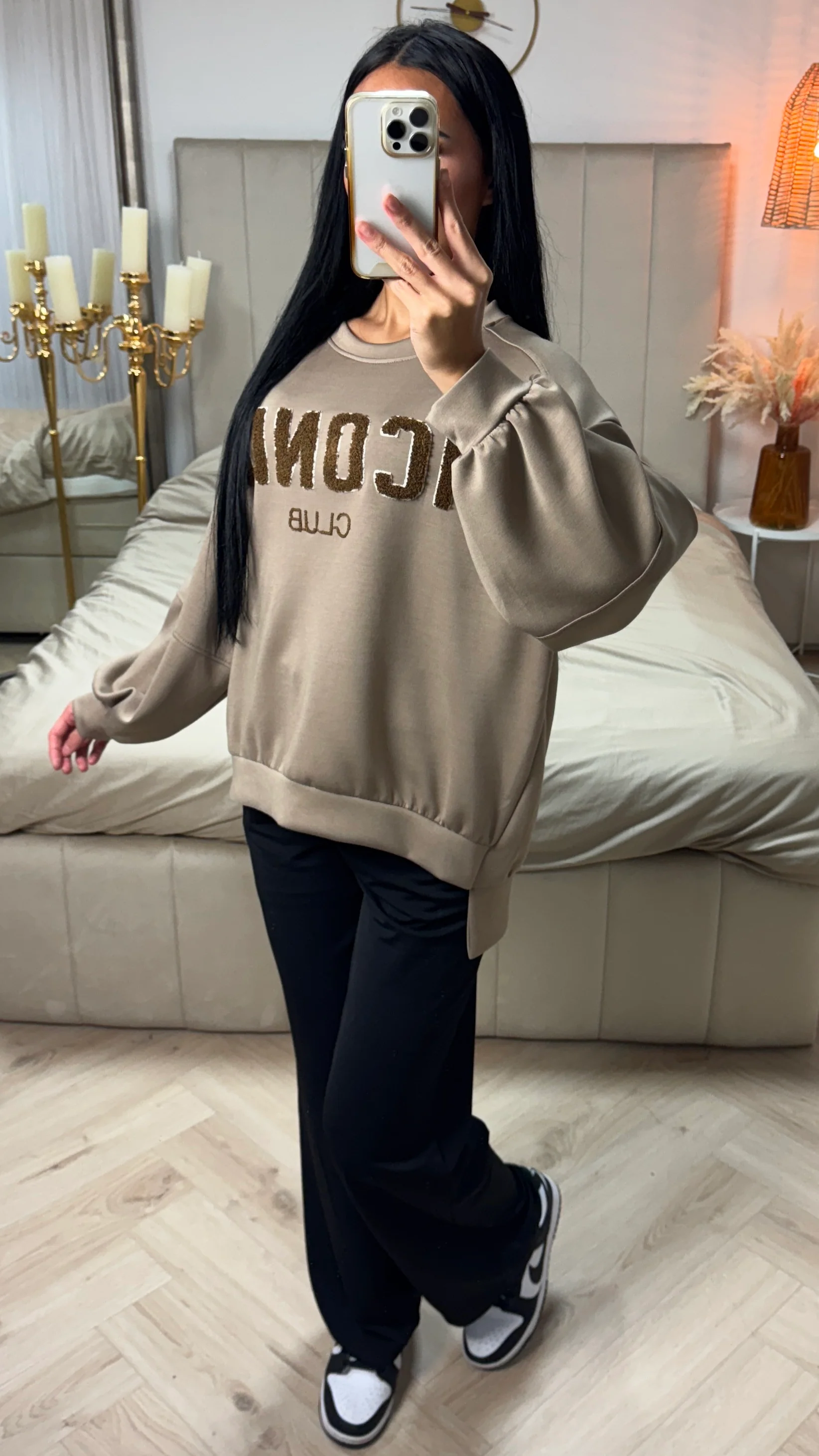 Sweater met ‘Iconic Club’ Borduring - Image 3
