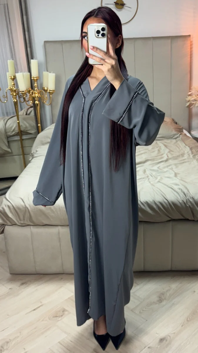 V Neck Abaya Diamonds - Image 4