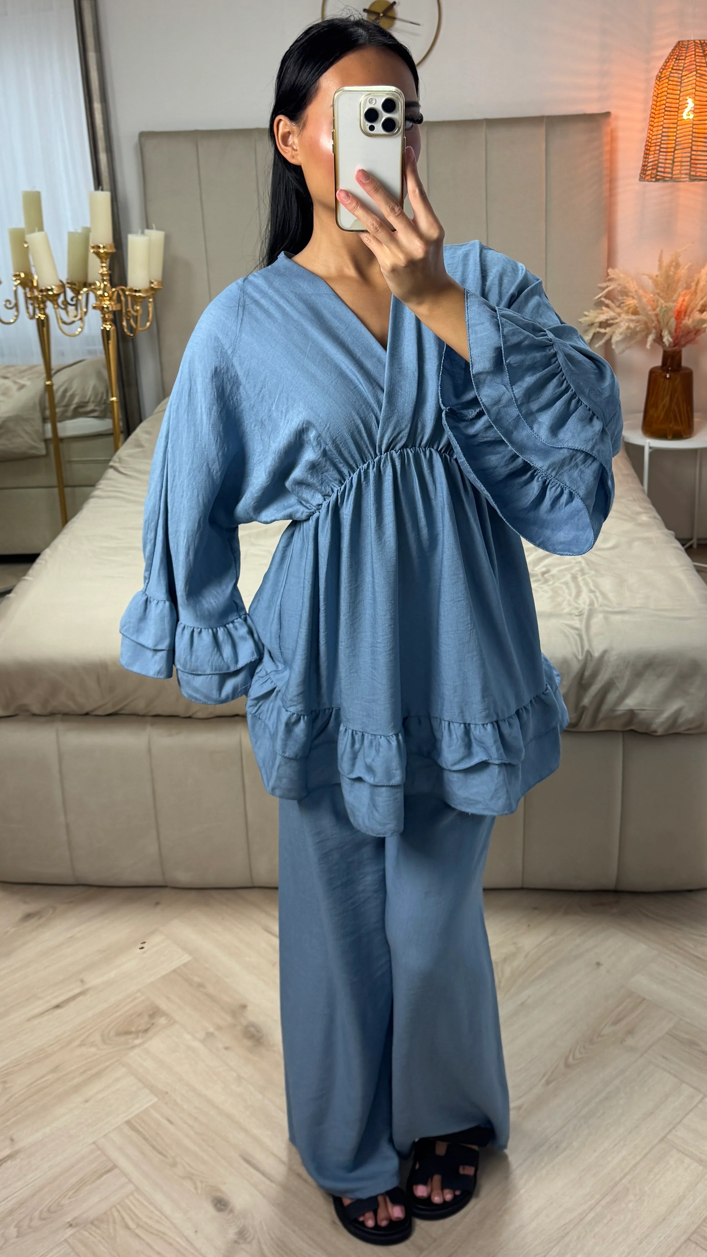 V Neck Oversized Set Ruffle Details - Image 10