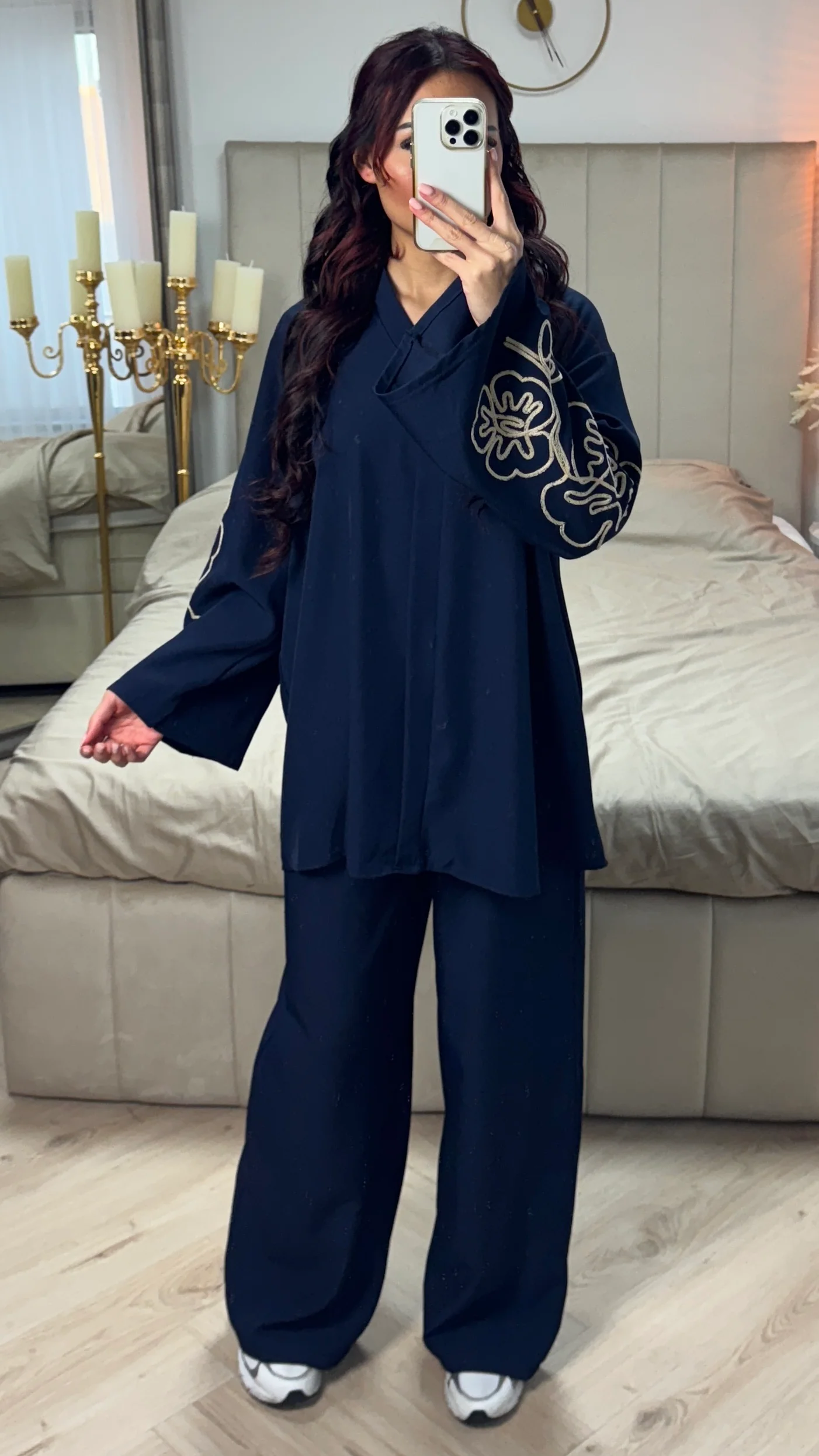 V Neck Set Embroidery Sleeves - Image 14
