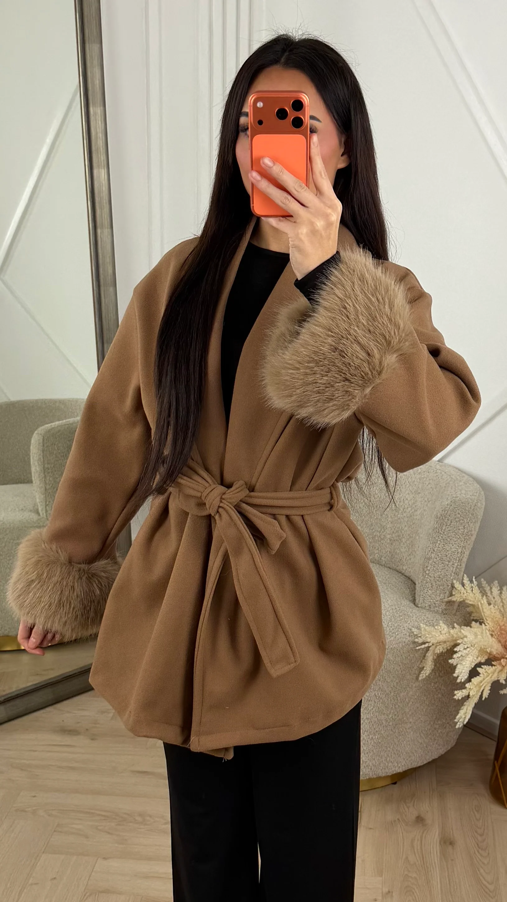 Wrap Coat met Faux Fur Manchetten - Image 5