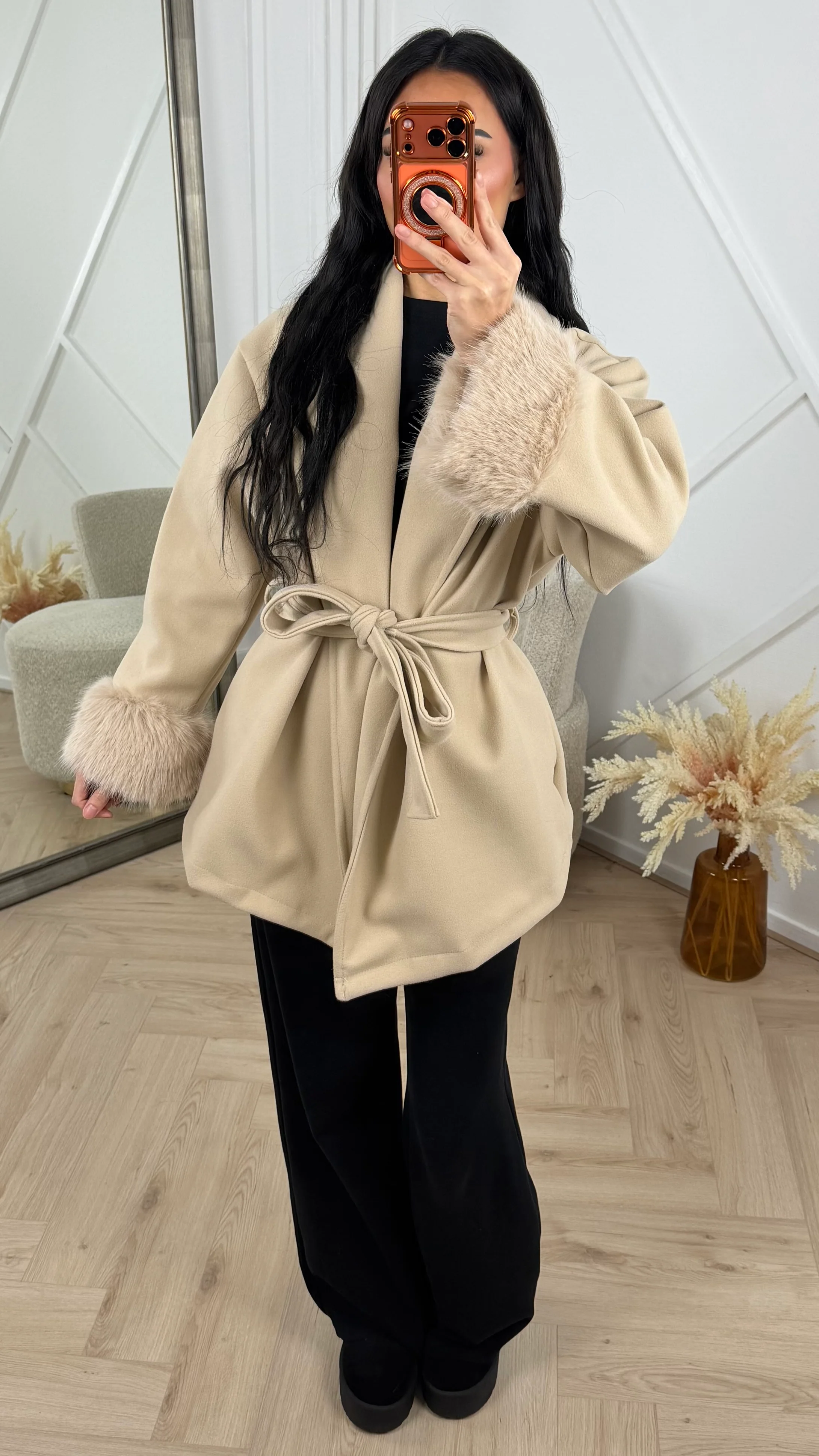 Wrap Coat met Faux Fur Manchetten - Image 9